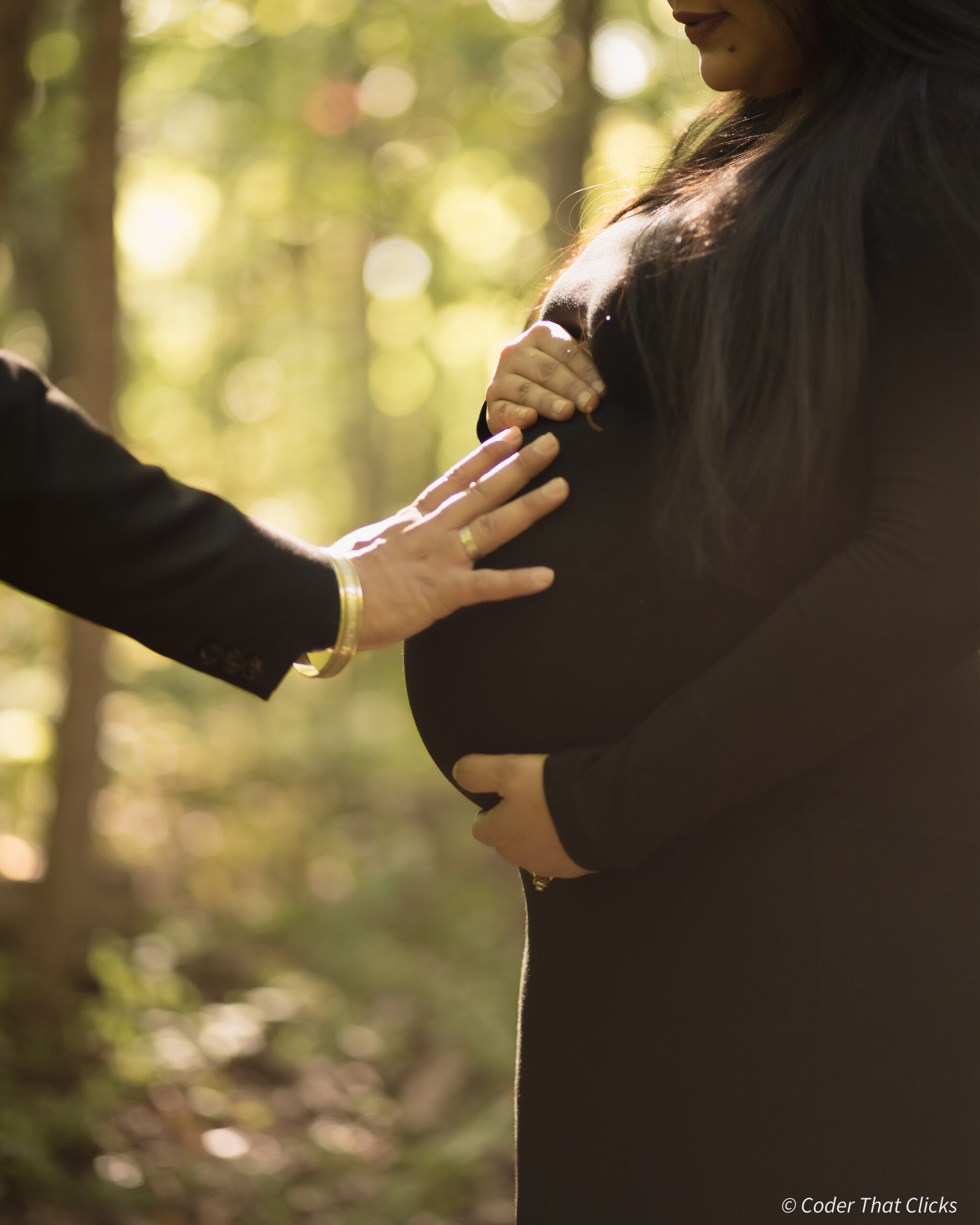 Maternity photographer Brampton golden hour